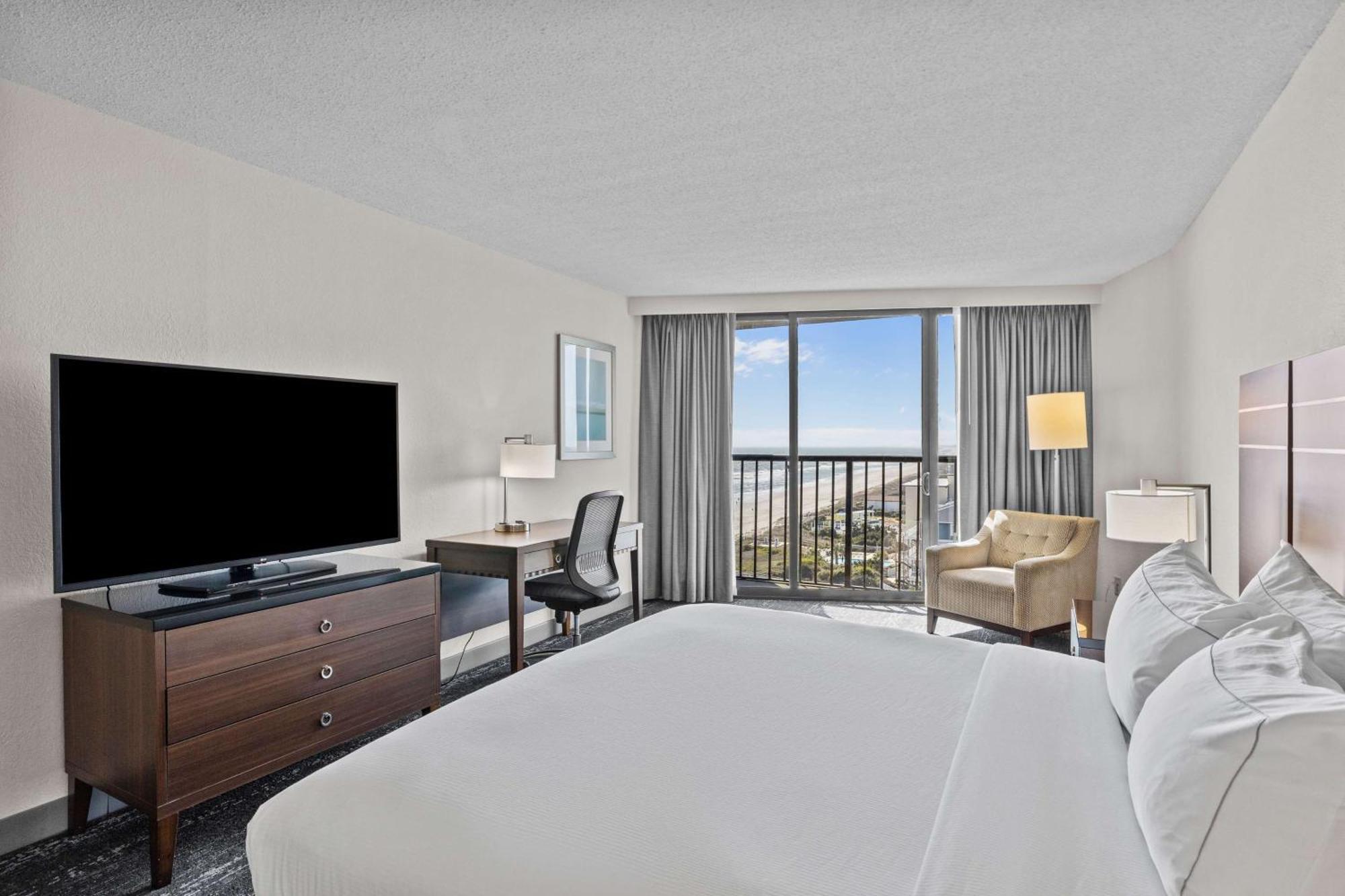 Doubletree By Hilton Atlantic Beach Oceanfront Exterior photo