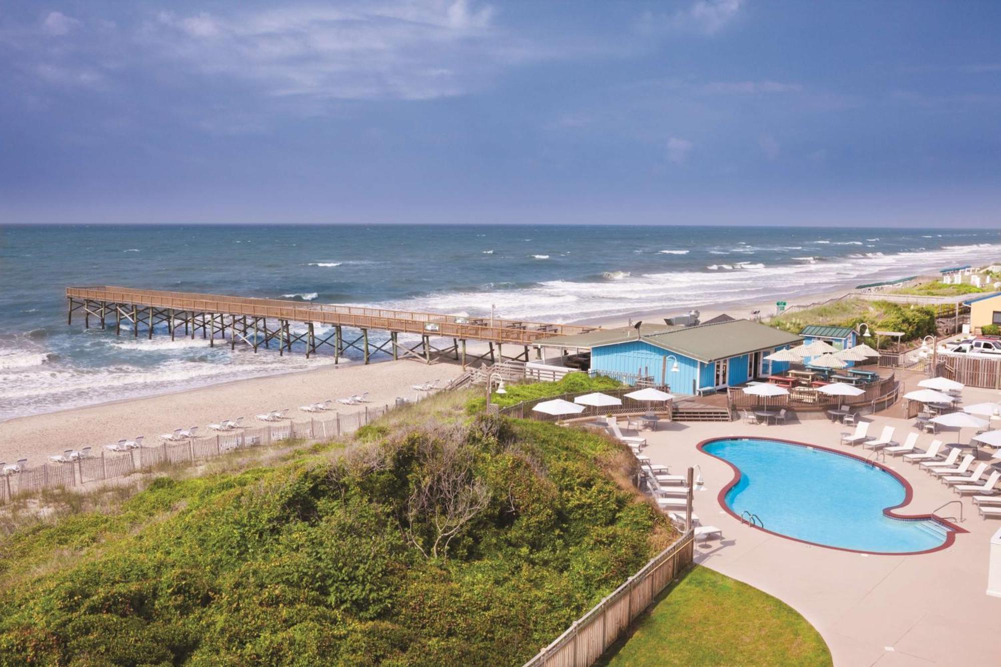 Doubletree By Hilton Atlantic Beach Oceanfront Exterior photo