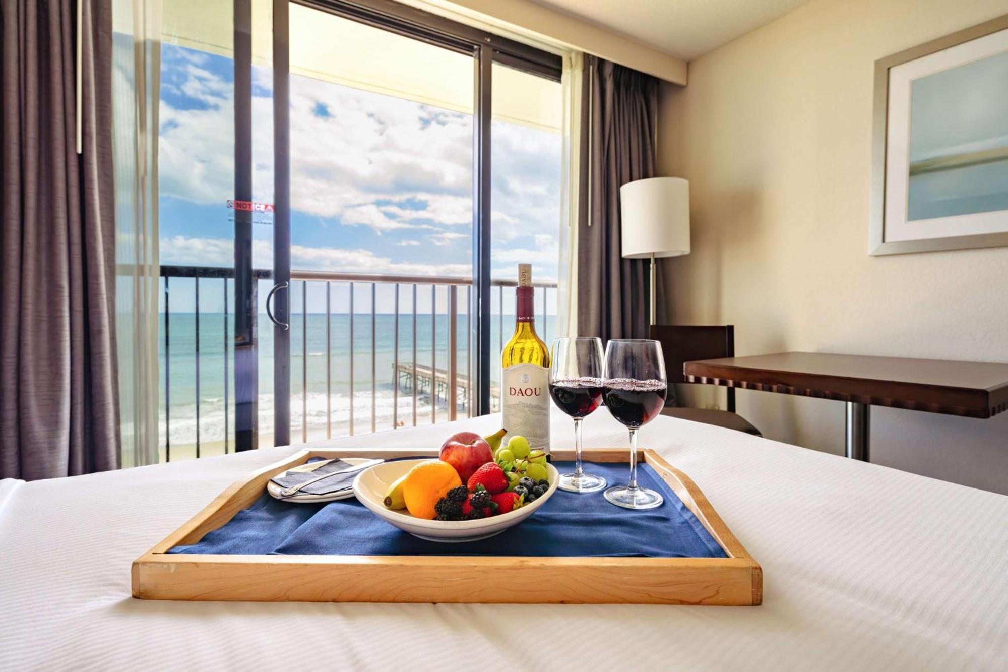 Doubletree By Hilton Atlantic Beach Oceanfront Exterior photo