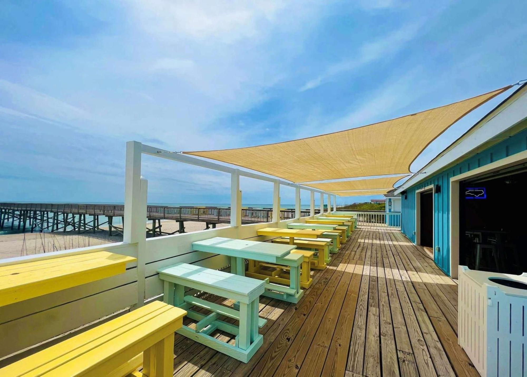 Doubletree By Hilton Atlantic Beach Oceanfront Exterior photo