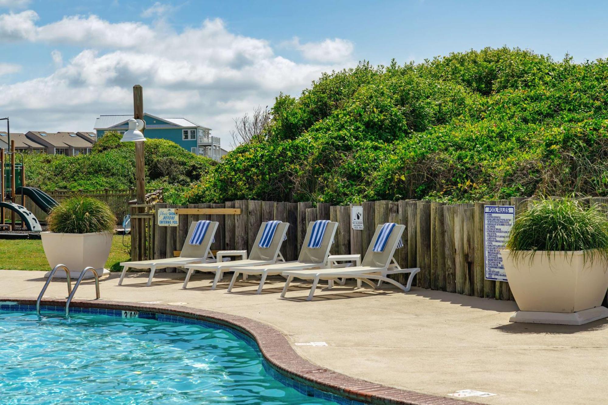 Doubletree By Hilton Atlantic Beach Oceanfront Exterior photo