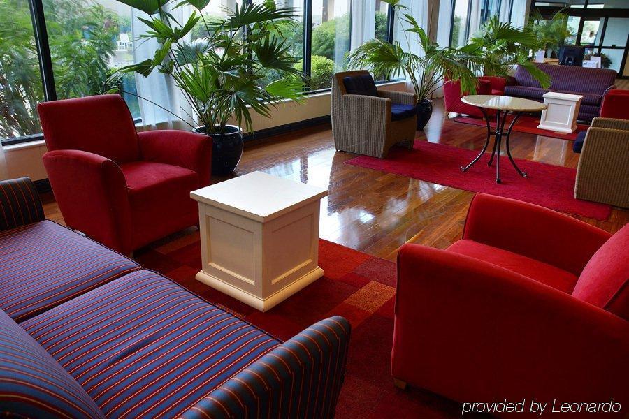 Doubletree By Hilton Atlantic Beach Oceanfront Interior photo
