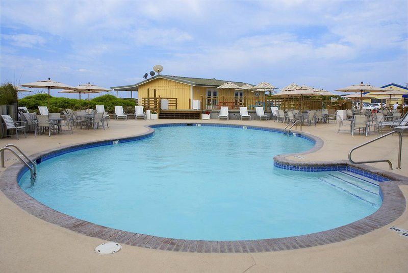 Doubletree By Hilton Atlantic Beach Oceanfront Exterior photo